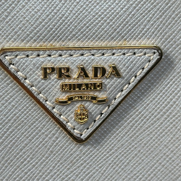 💯Authentic PRADA Saffiano Leather Medium Top Handle Tote Bag🍀 - Picture 6 of 17